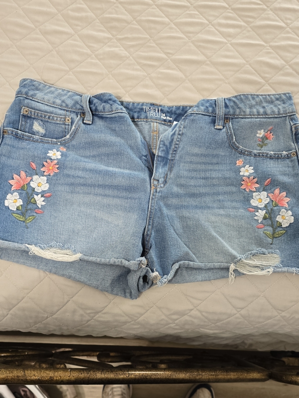 Time and Tru Embroidered Light Blue Denim Shorts with Floral Detail